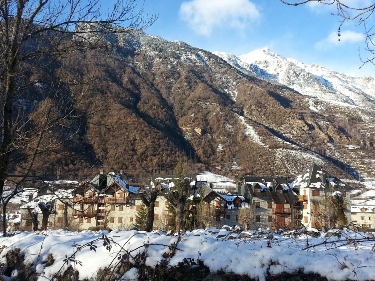 Residencial Valle De Benasque Exterior photo